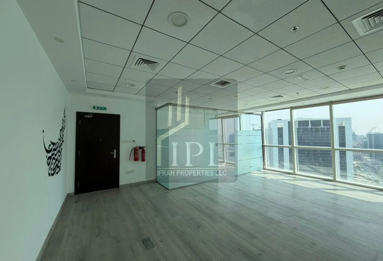 Canal View Office for Rent in B2B Tower, Business Bay Dubai