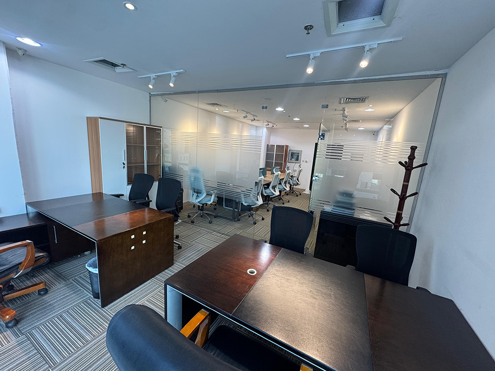 Furnished office space for rent in Tamani Art Tower, Business Bay