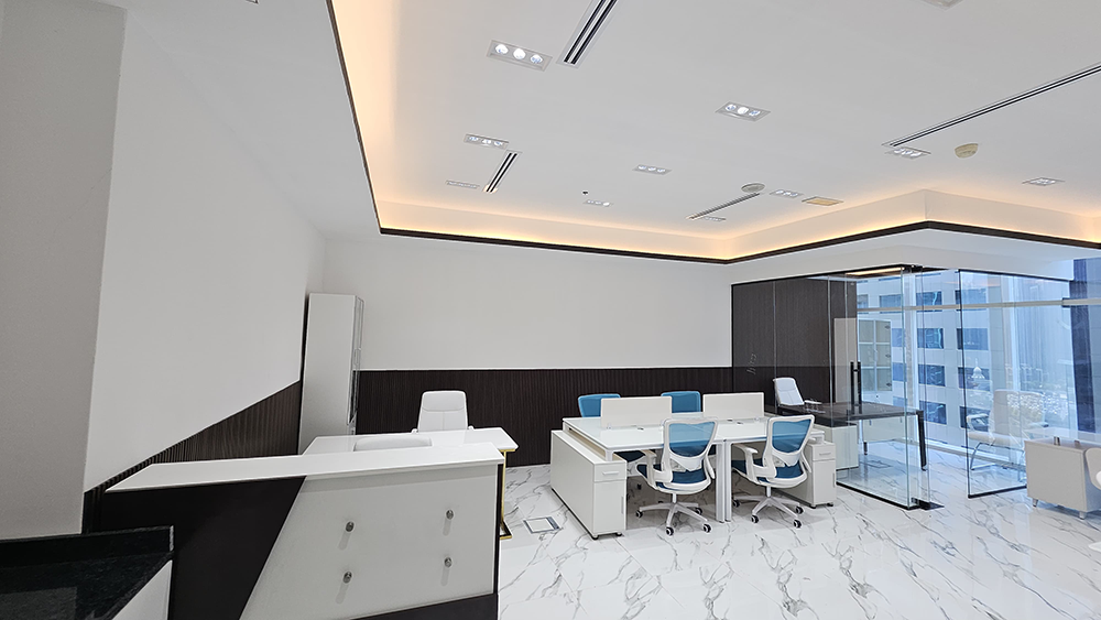 Bright office space for rent in Park Lane Tower, Business Bay, Dubai