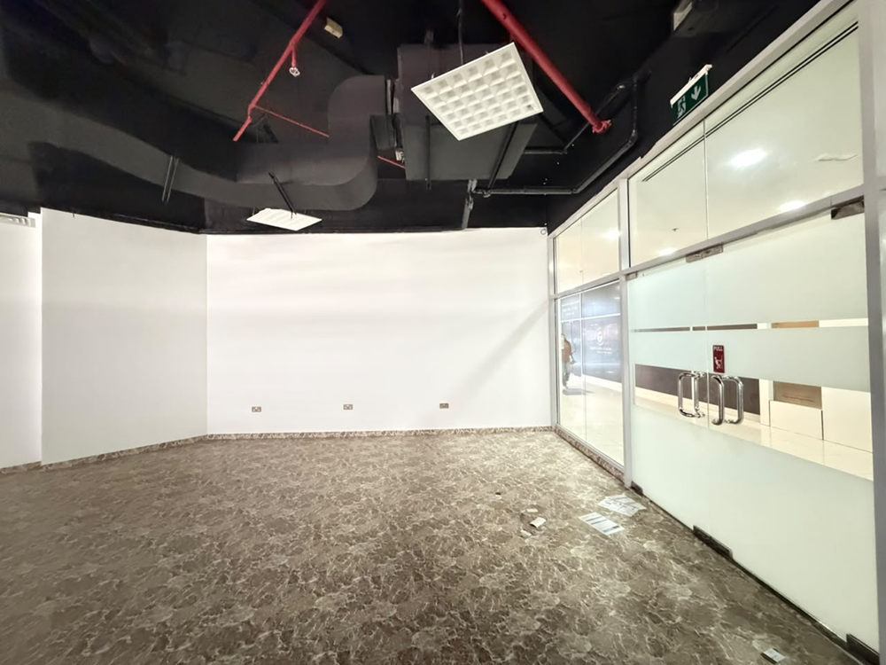 Spacious retail shop for rent in IT Plaza, Dubai Silicon Oasis