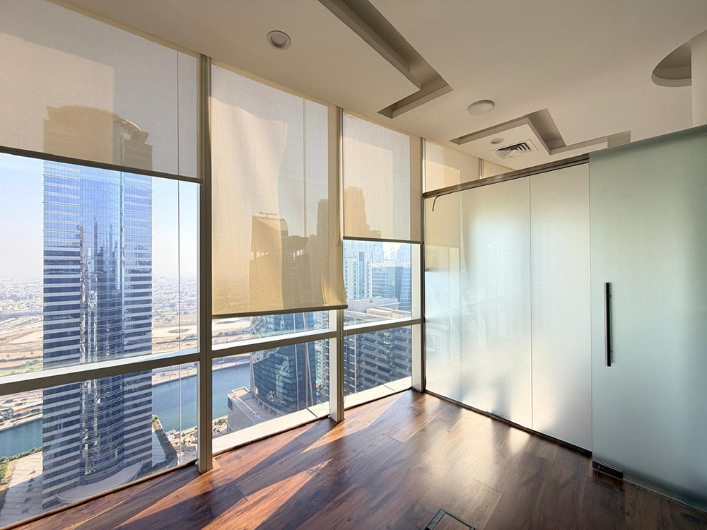 High-floor office space for rent in Park Lane Tower, Business Bay