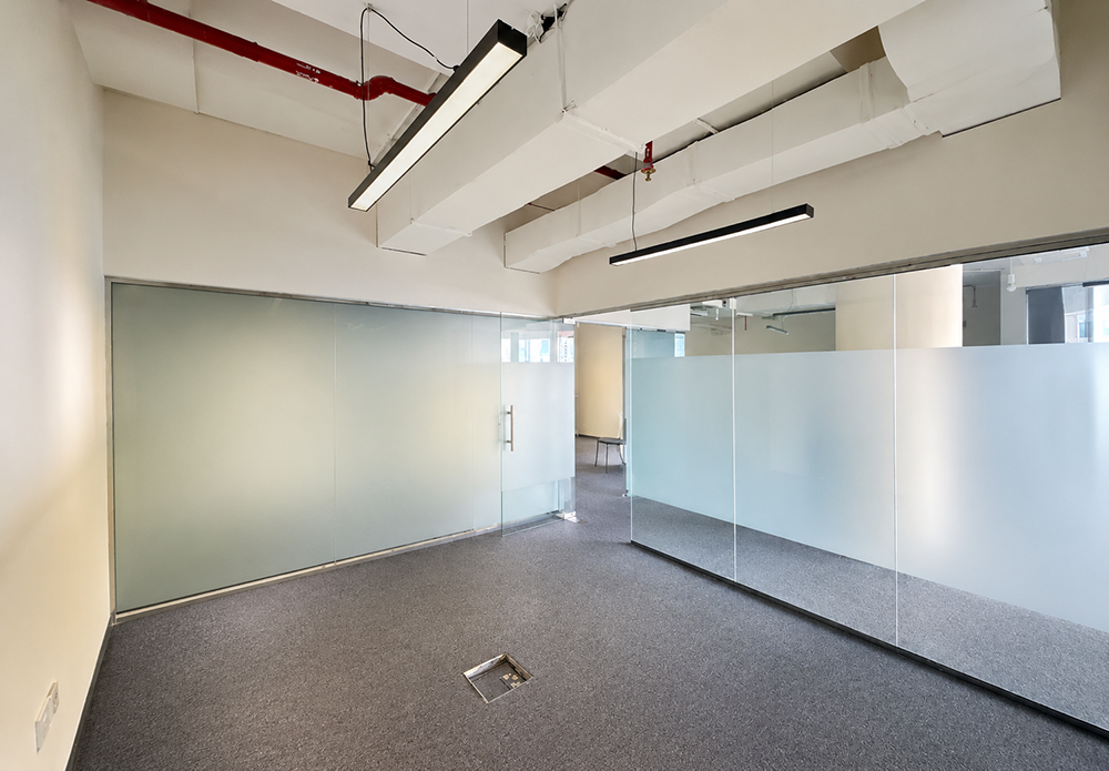 Vacant office space for rent in DAMAC Business Towers, Business Bay