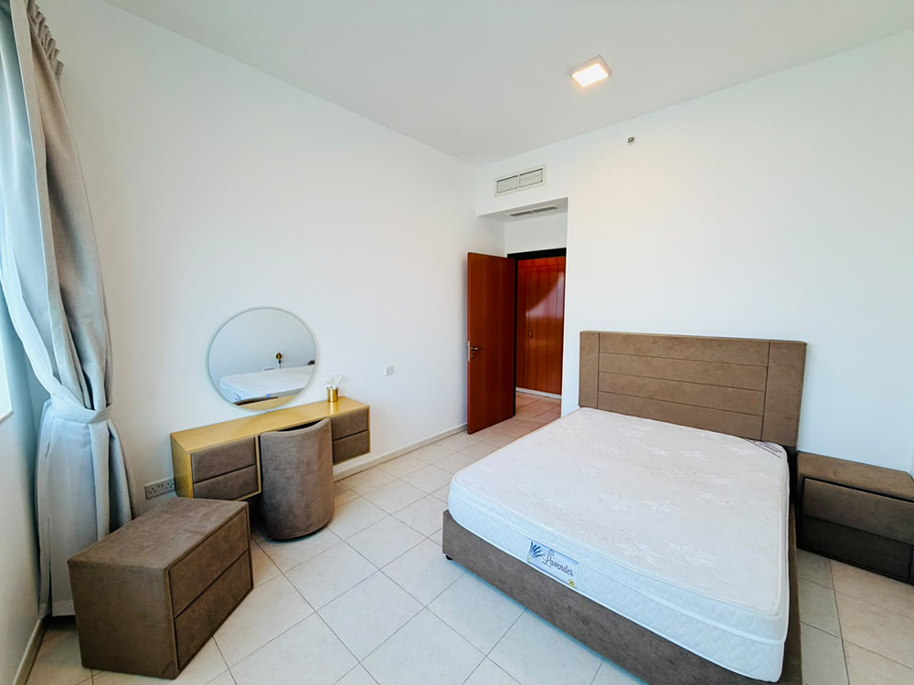 Fully furnished high-floor apartment for rent in Horizon Tower, Dubai Marina