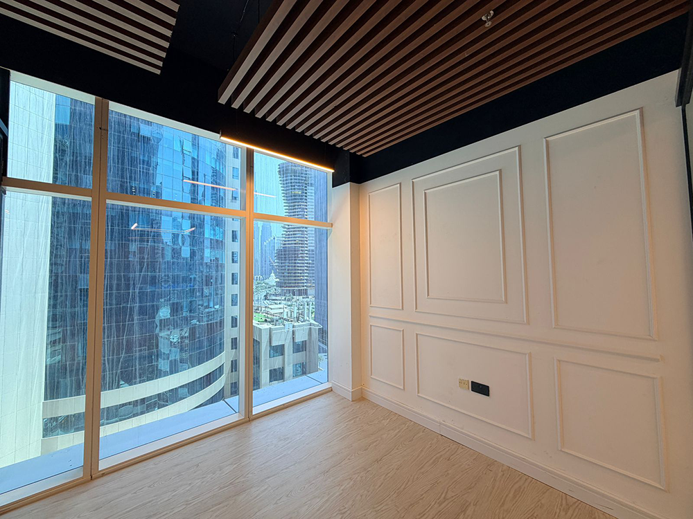 Modern office space for rent in Park Lane Tower, Business Bay