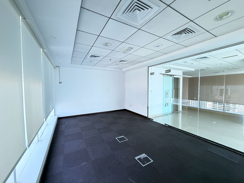 Fully fitted office space with amazing views for rent in The Burlington