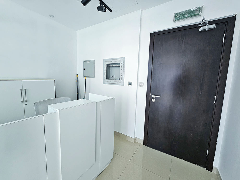 Furnished office space for rent in Park Lane Tower, Business Bay