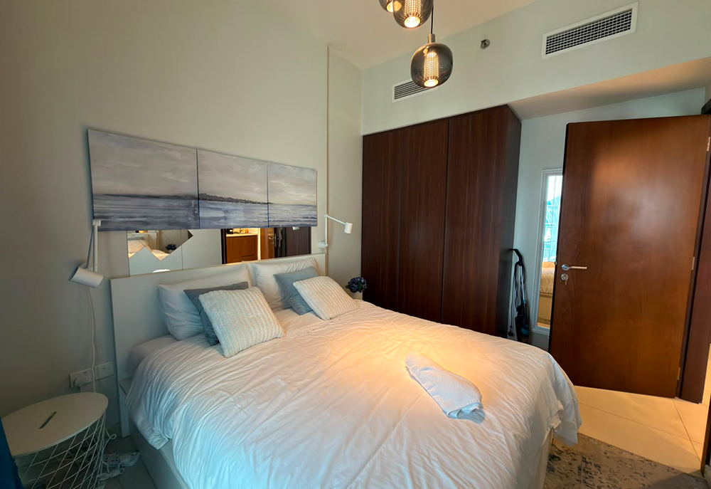 Contemporary apartment interior in Business Bay