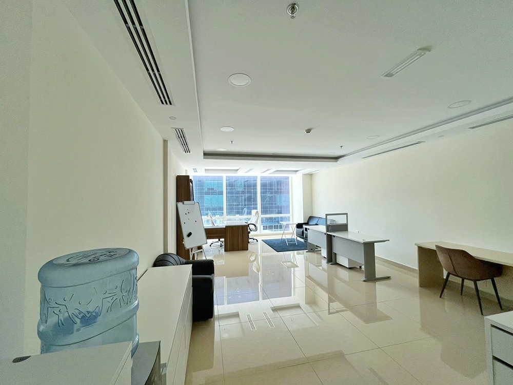 t: Furnished partitioned office space for rent in Tamani Art Tower, Business Bay