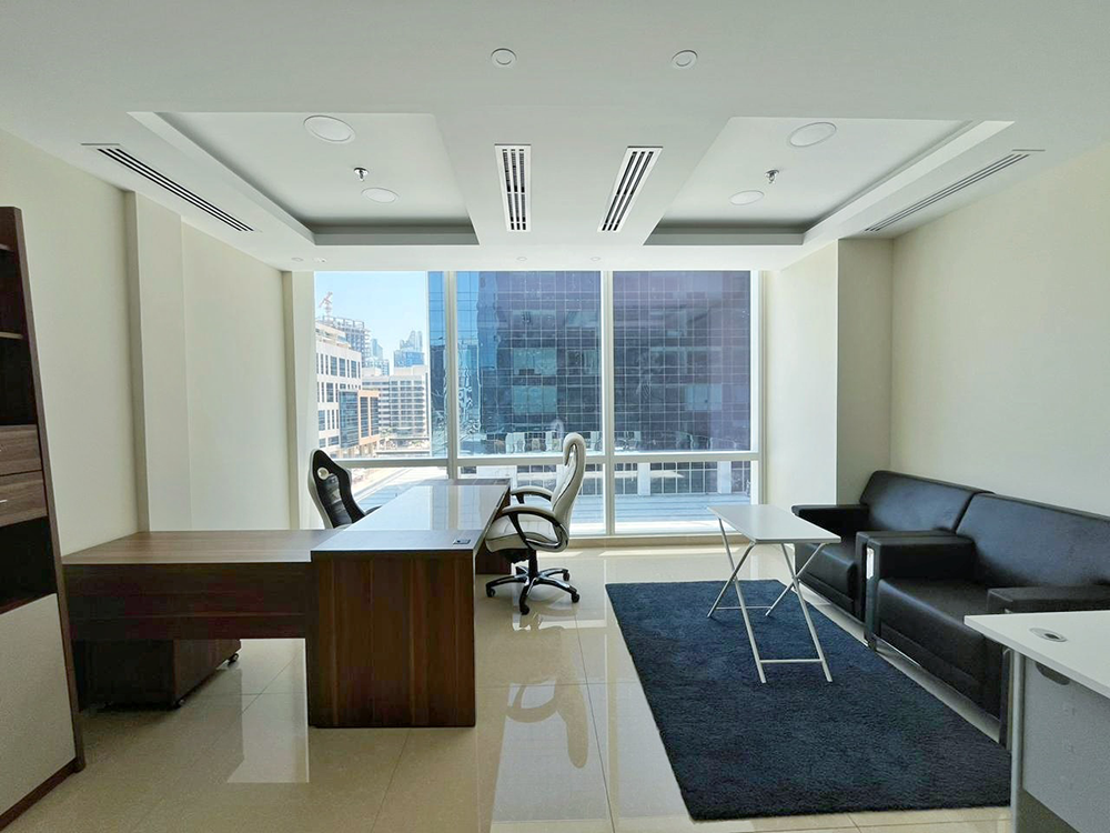 t: Furnished partitioned office space for rent in Tamani Art Tower, Business Bay