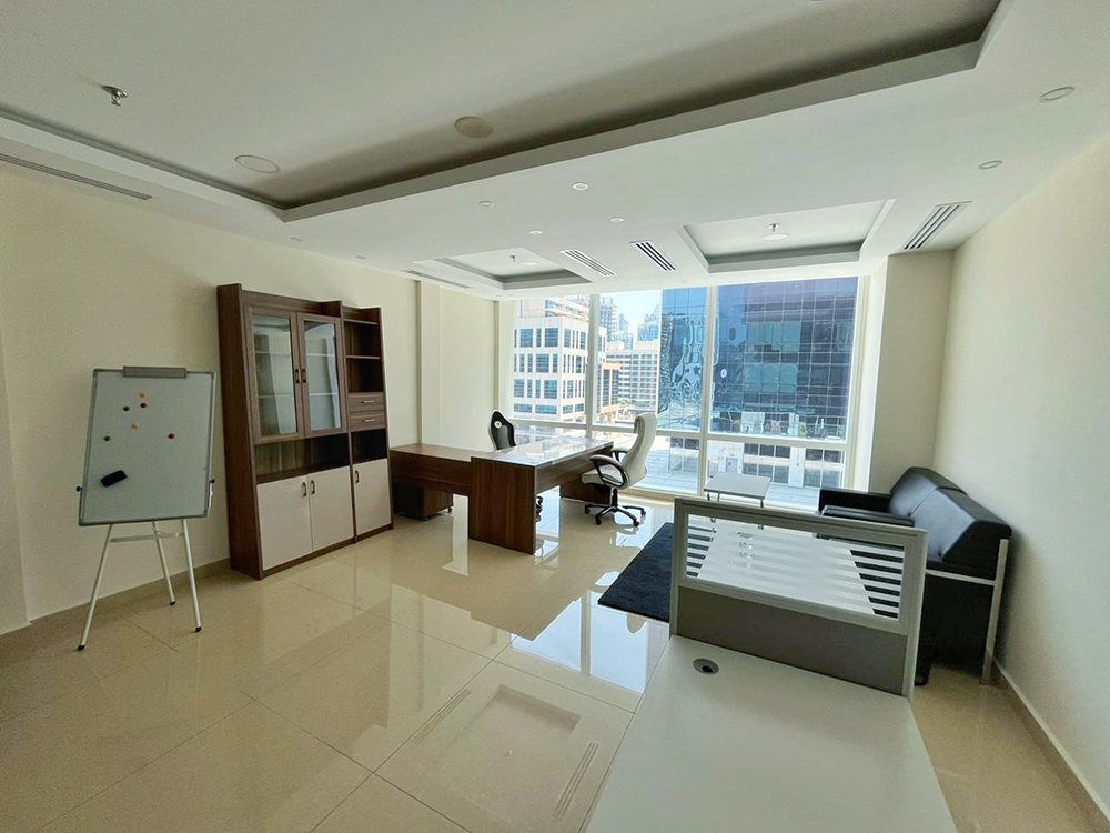 t: Furnished partitioned office space for rent in Tamani Art Tower, Business Bay