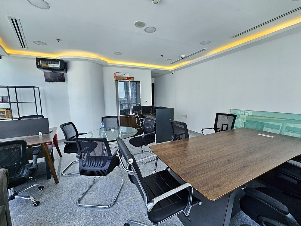 Office space for sale in Park Lane Tower, Business Bay, 394 sq. ft.